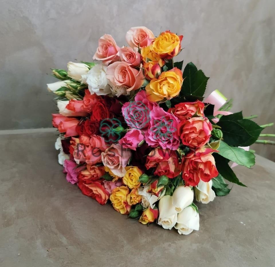 Букет цветов из: Розы в Семилуках