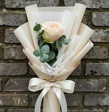 Букет цветов из:  Розы в Семилуках
