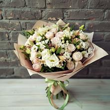 Букет цветов из:  Альстромерии, Розы и Хризантемы в Семилуках