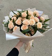Букет Кремовые розы Латте в Семилуках