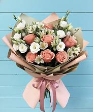 Букет цветов из:  Розы, Альстромерии и Лизиантусы в Семилуках