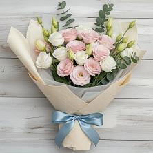 Букет цветов из:  Лизиантусы в Семилуках