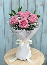 Букет цветов из:  Розы в Семилуках