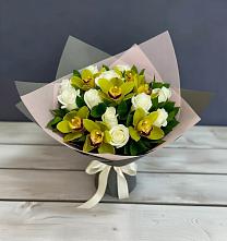 Букет цветов из:  Орхидеи и Розы в Семилуках