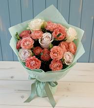 Букет цветов из:  Розы в Семилуках