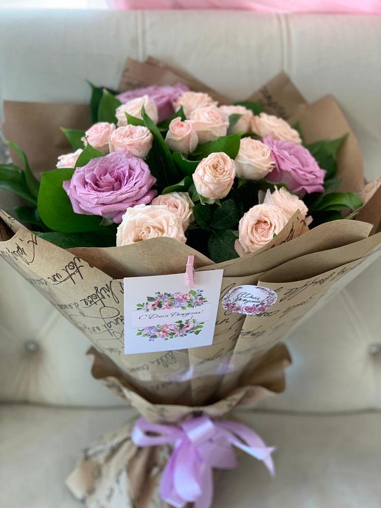 Букет цветов из: Розы в Семилуках