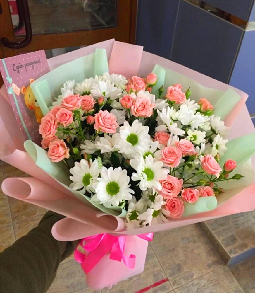 Букет цветов из: Розы и Хризантемы в Семилуках