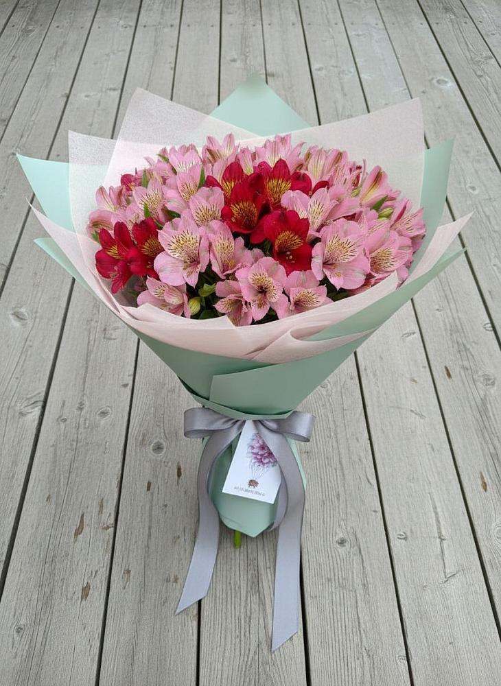 Букет цветов из: Альстромерии в Семилуках