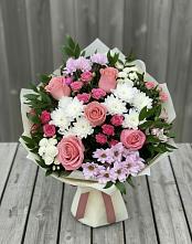 Букет цветов из:  Альстромерии, Гвоздики, Розы и Хризантемы в Семилуках