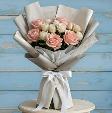 Букет цветов из:  Розы в Семилуках