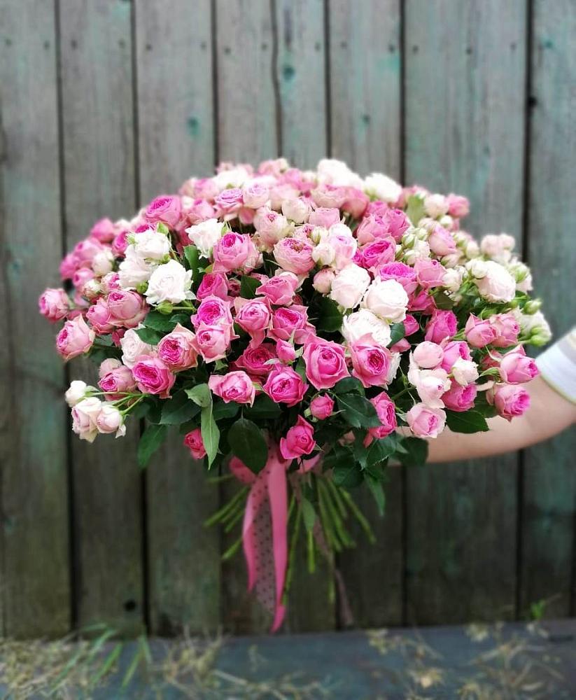 Букет Розовые кустовые розы Натали и Лав Лидия в Семилуках