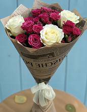 Букет цветов из:  Розы в Семилуках