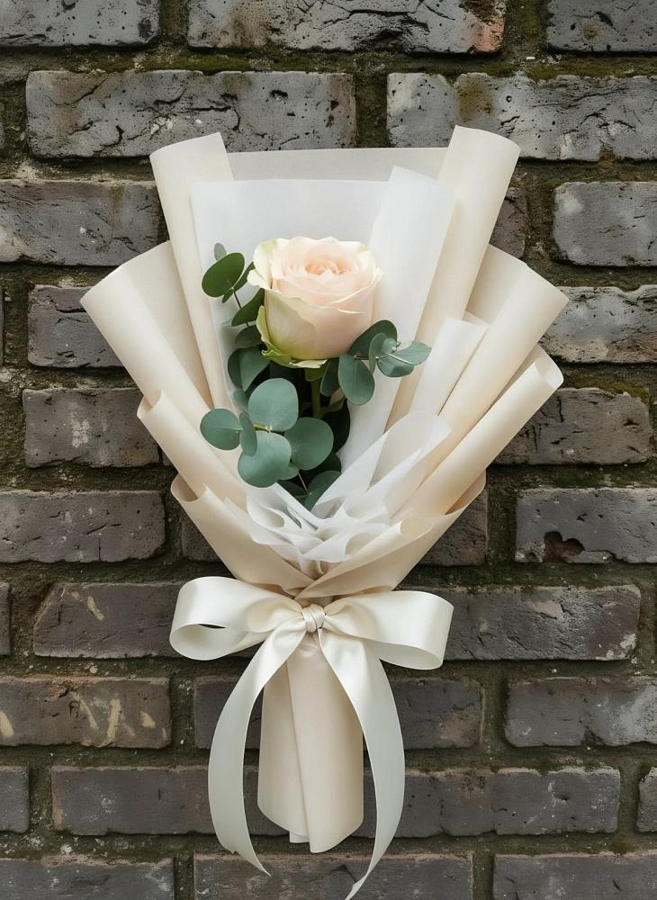 Букет цветов из: Розы в Семилуках