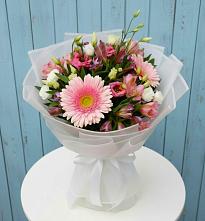 Букет цветов из:  Герберы, Альстромерии и Лизиантусы #REPLACE_PRED# Семилуках
