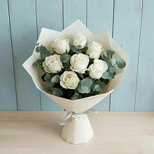 Букет Белые розы в Эвкалипте в Семилуках