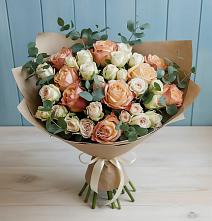 Букет цветов из:  Альстромерии и Розы в Семилуках
